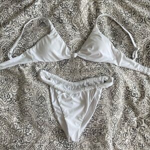 DIPPIN DAISY WHITE BIKINI
